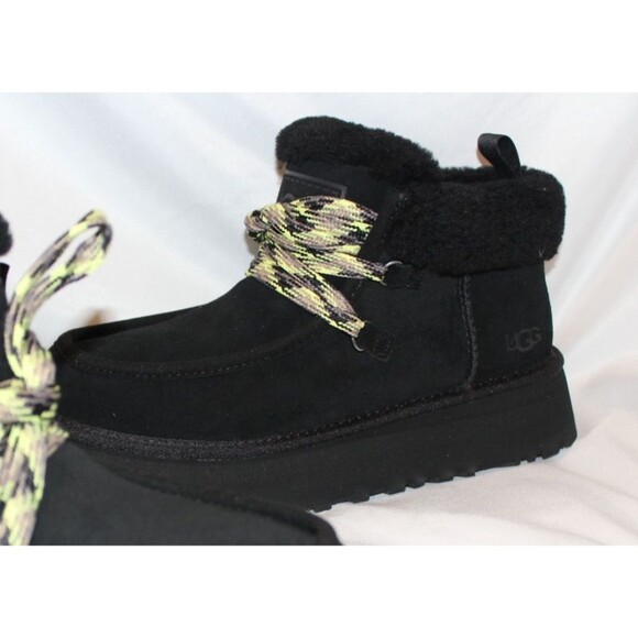 UGG FUNKARRA CUFF SUEDE SHEEPSKIN PLATFORM SHOE BOOTS WOMEN BLACK - Picture 3 of 8